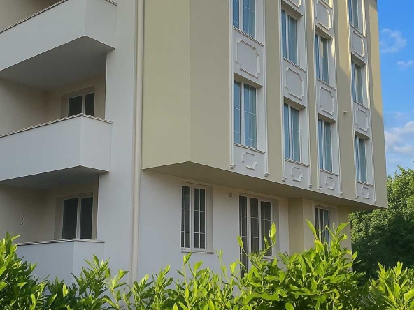 Двустаен апартамент в Пловдив, Христо Смирненски - 89 кв.м за 1630 €/кв.м - Снимка #1