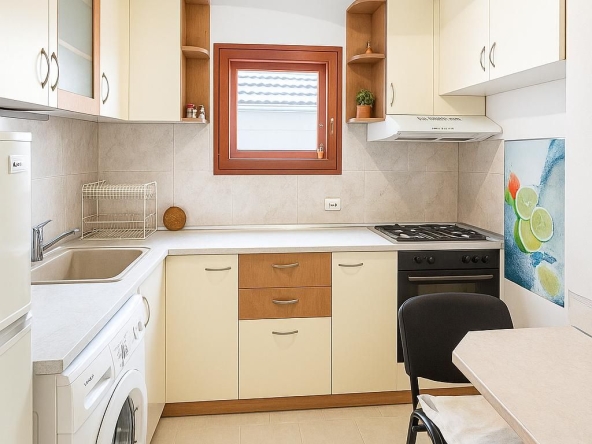 Дава се под наем Двустаен апартамент в Пловдив, Център - 65 кв.м за 331.5 € - Снимка #1