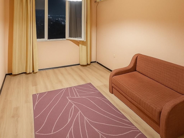 Дава се под наем Тристаен апартамент в София, Света Троица - 70 кв.м за 613 € - Снимка #1