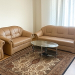 Дава се под наем Тристаен апартамент в Пловдив, Център - 100 кв.м за 434 € - Снимка #1