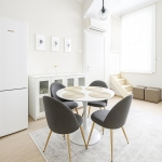 Дава се под наем Етаж от къща в Пловдив, Център - 87 кв.м за 613 € - Снимка #1