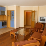 Дава се под наем Двустаен апартамент в София, Зона Б-19 - 75 кв.м за 700 € - Снимка #1