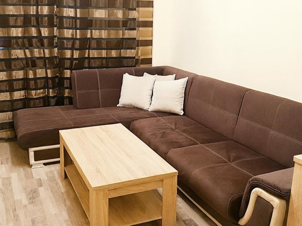 Дава се под наем Двустаен апартамент в Пловдив, Тракия - 70 кв.м за 400 € - Снимка #1