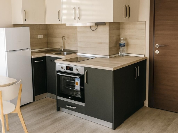 Дава се под наем Едностаен апартамент в Пловдив, Южен - 33 кв.м за 306 € - Снимка #1