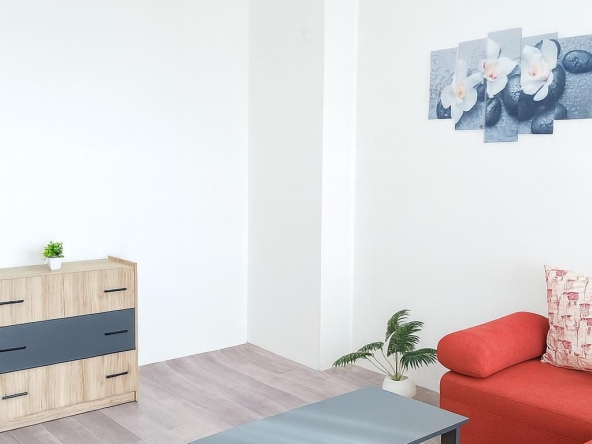 Дава се под наем Двустаен апартамент в Пловдив, Мараша - 70 кв.м за 357 € - Снимка #1