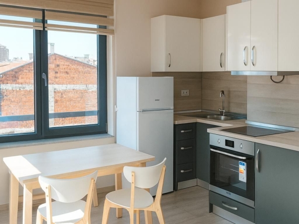 Дава се под наем Едностаен апартамент в Пловдив, Южен - 33 кв.м за 306 € - Снимка #1