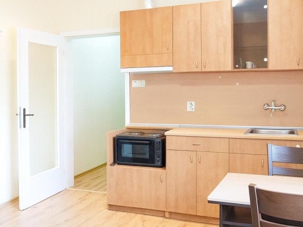 Дава се под наем Двустаен апартамент в Пловдив, Тракия - 52 кв.м за 381.99 € - Снимка #1