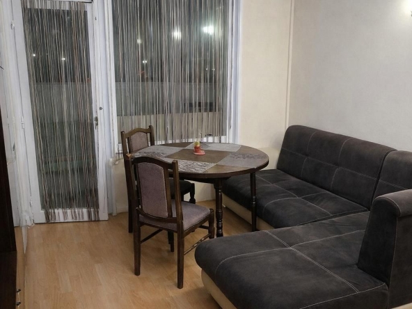 Дава се под наем Двустаен апартамент в Пловдив, Тракия - 48 кв.м за 328.95 € - Снимка #1
