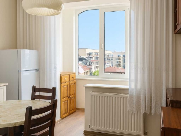 Дава се под наем Четиристаен апартамент в София, Младост 2 - 110 кв.м за 664 € - Снимка #1