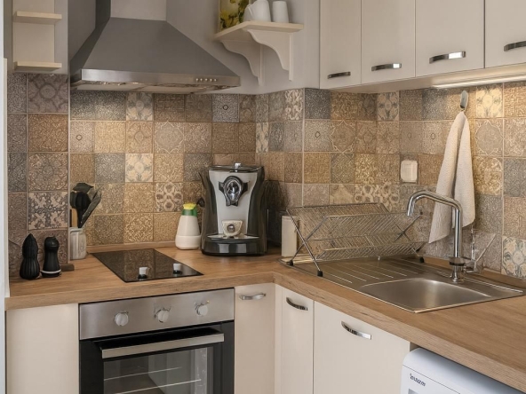 Дава се под наем Тристаен апартамент в Пловдив, Кършияка - 80 кв.м за 509.49 € - Снимка #1