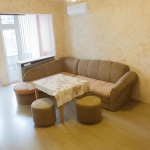 Дава се под наем Тристаен апартамент в Пловдив, Тракия - 75 кв.м за 418.71 € - Снимка #1