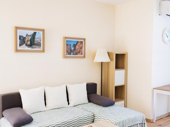 Дава се под наем Едностаен апартамент в Пловдив, Център - 40 кв.м за 382.5 € - Снимка #1