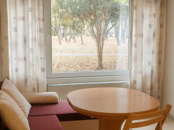 Дава се под наем Тристаен апартамент в София, Младост 1 - 52 кв.м за 588.03 € - Снимка #1