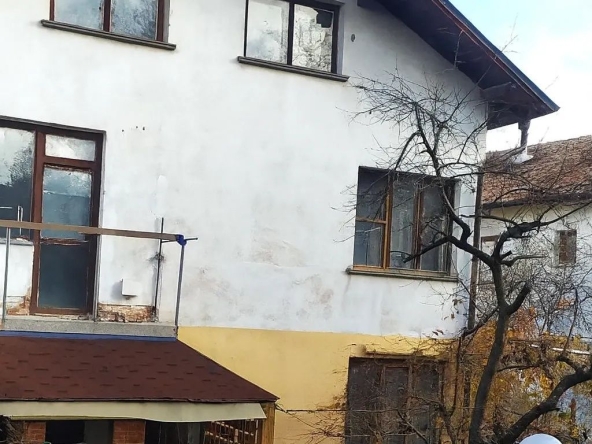 Къща в Перник, Ралица - 235 кв.м за 651 €/кв.м - Снимка #1