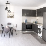 Дава се под наем Двустаен апартамент в Пловдив, Център - 60 кв.м за 448.8 € - Снимка #1