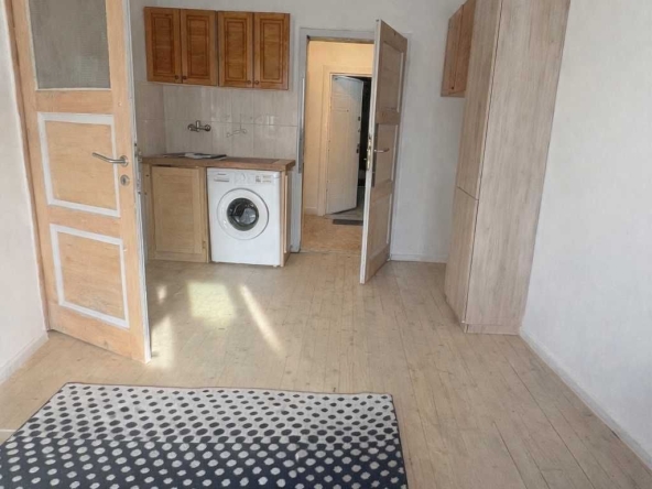Едностаен апартамент в София, Център - 33 кв.м за 2164 €/кв.м - Снимка #1