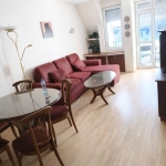 Дава се под наем Двустаен апартамент в Пловдив, Център - 65 кв.м за 508.47 € - Снимка #1