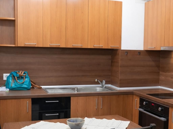 Дава се под наем Двустаен апартамент в Пловдив, Южен - 65 кв.м за 407.49 € - Снимка #1