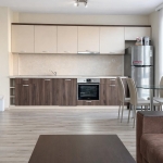 Дава се под наем Тристаен апартамент в Пловдив, Западен - 101 кв.м за 648.21 € - Снимка #1