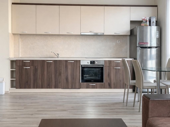 Дава се под наем Тристаен апартамент в Пловдив, Западен - 101 кв.м за 648.21 € - Снимка #1