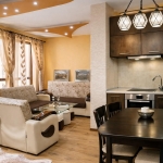 Дава се под наем Тристаен апартамент в Пловдив, Христо Смирненски - 117 кв.м за 668.1 € - Снимка #1