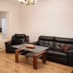 Дава се под наем Тристаен апартамент в Пловдив, Кючук Париж - 98 кв.м за 408.51 € - Снимка #1