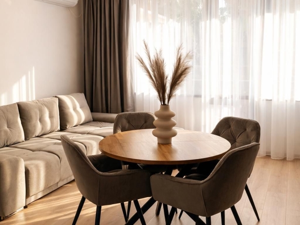 Дава се под наем Двустаен апартамент в Пловдив, Каменица 2 - 72 кв.м за 548.25 € - Снимка #1