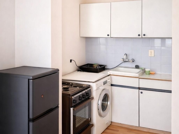 Дава се под наем Едностаен апартамент в Пловдив, Тракия - 36 кв.м за 298.86 € - Снимка #1