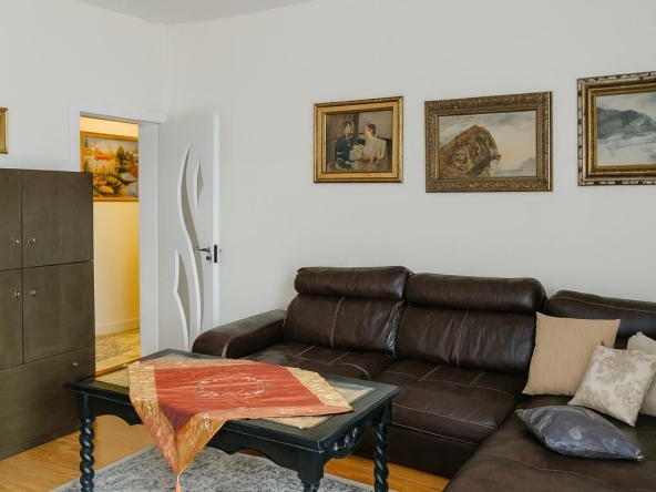 Дава се под наем Къща в София, Драгалевци - 100 кв.м за 511 € - Снимка #1