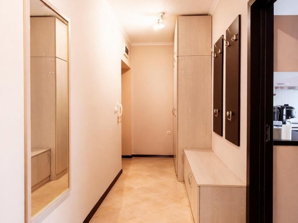 Дава се под наем Двустаен апартамент в Пловдив, Център - 60 кв.м за 498.27 € - Снимка #1