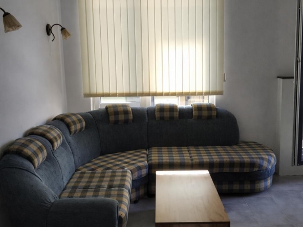 Дава се под наем Двустаен апартамент в София, Бъкстон - 55 кв.м за 598.23 € - Снимка #1