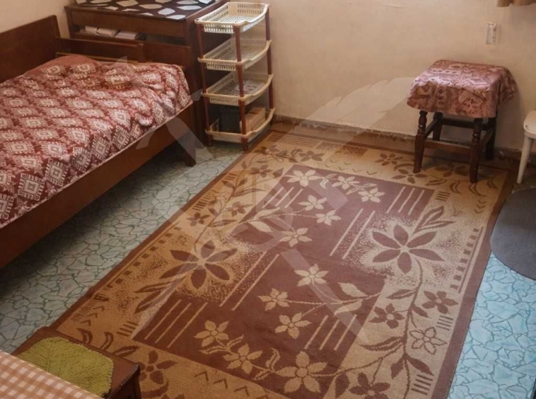 Дава се под наем Едностаен апартамент в Пловдив, Кършияка - 30 кв.м за 119.34 € - Снимка #1