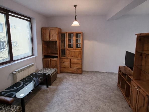 Дава се под наем Двустаен апартамент в София, Банишора - 65 кв.м за 588.03 € - Снимка #1