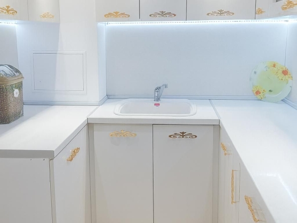 Дава се под наем Двустаен апартамент в Пловдив, Кършияка - 48 кв.м за 409 € - Снимка #1