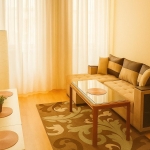 Дава се под наем Двустаен апартамент в София, Център - 75 кв.м за 600 € - Снимка #1