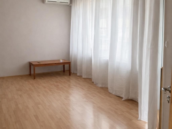 Дава се под наем Двустаен апартамент в София, Редута - 60 кв.м за 548.25 € - Снимка #1