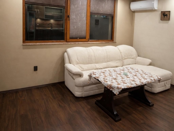 Дава се под наем Двустаен апартамент в София, Хладилника - 75 кв.м за 698.19 € - Снимка #1