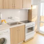 Дава се под наем Двустаен апартамент в Пловдив, Кършияка - 40 кв.м за 306 € - Снимка #1