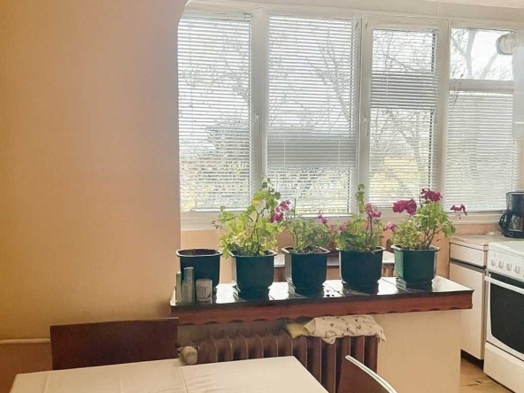 Тристаен апартамент в София, Връбница 1 - 80 кв.м за 1212 €/кв.м - Снимка #1