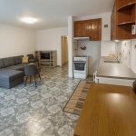 Дава се под наем Двустаен апартамент в Пловдив, Център - 80 кв.м за 448.8 € - Снимка #1