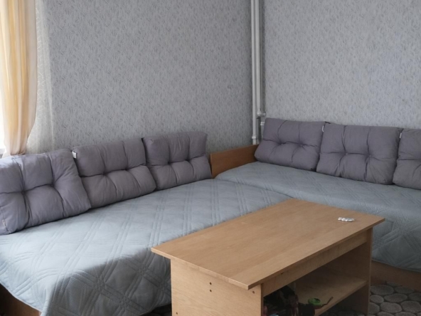 Дава се под наем Етаж от къща в София, Левски - 55 кв.м за 447.78 € - Снимка #1