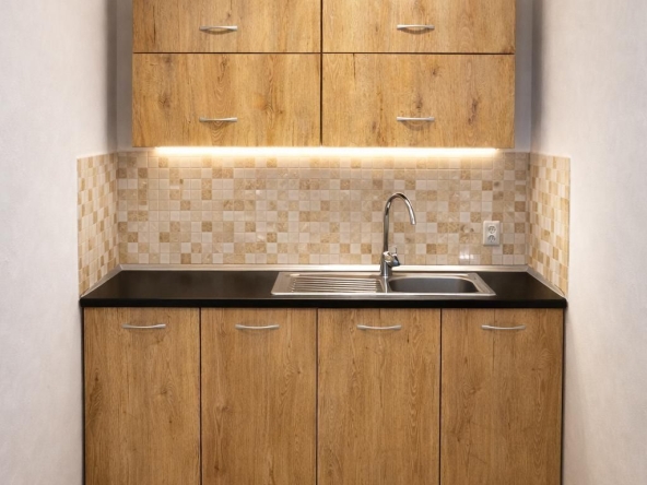 Дава се под наем Едностаен апартамент в Пловдив, Център - 32 кв.м за 269.28 € - Снимка #1