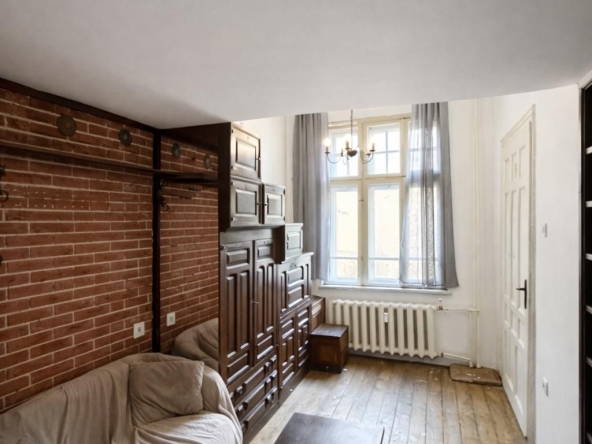 Дава се под наем Едностаен апартамент в София, Център - 43 кв.м за 547.23 € - Снимка #1