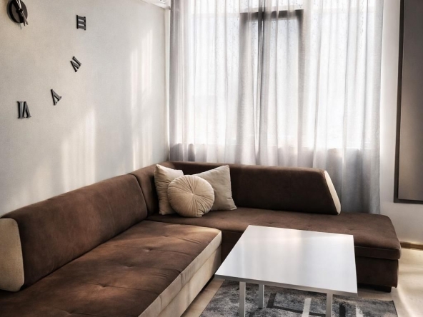 Дава се под наем Двустаен апартамент в Пловдив, Тракия - 51 кв.м за 388.62 € - Снимка #1