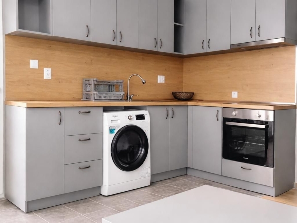 Дава се под наем Двустаен апартамент в Пловдив, Тракия - 51 кв.м за 388.62 € - Снимка #1