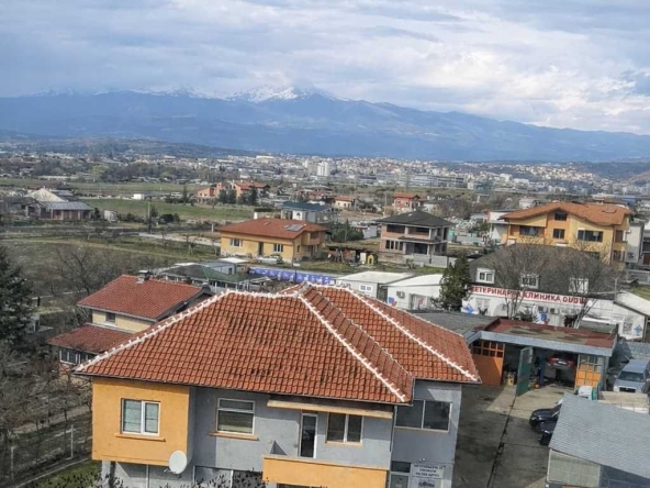 Тристаен апартамент в Благоевград, Първа промишлена зона - 75 кв.м за 599 €/кв.м - Снимка #1