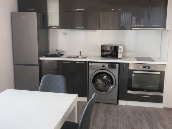 Дава се под наем Двустаен апартамент в София, Център - 65 кв.м за 698.19 € - Снимка #1