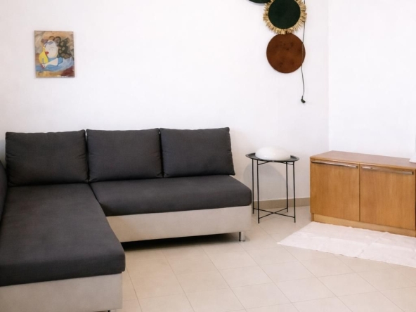 Дава се под наем Двустаен апартамент в Пловдив, Тракия - 70 кв.м за 298.86 € - Снимка #1