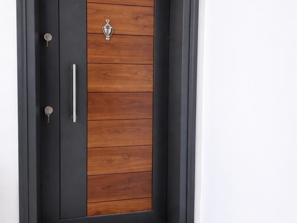 Тристаен апартамент в Крумовград - 113 кв.м за 406 €/кв.м - Снимка #1