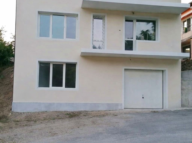 Къща в София, Младост 1А - 210 кв.м за 435 €/кв.м - Снимка #1